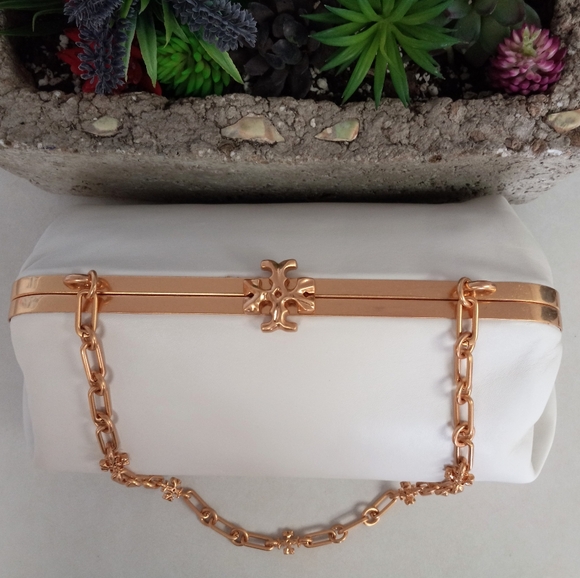 Tory Burch Cleo Shoulder Bag in New Ivory, Large size Frame bag. - Picture 5 of 16